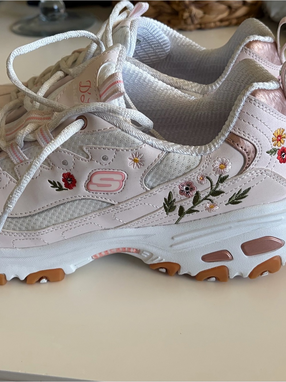 Skechers Women's Light Pink Floral Embroidered Memory Foam Sneaker - Picture 5 of 10